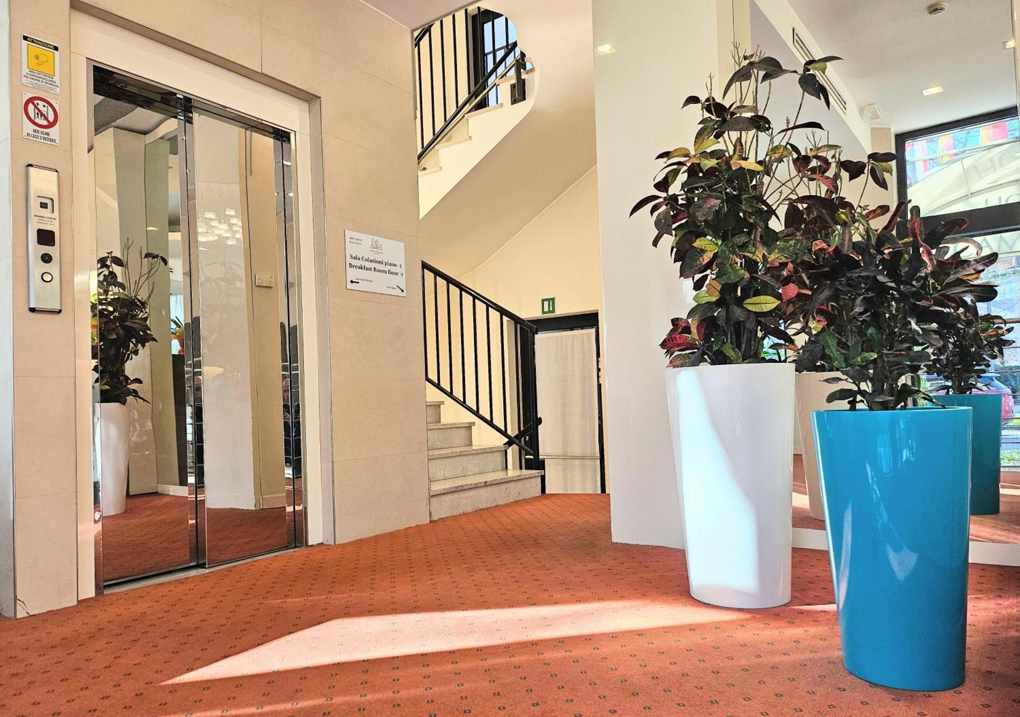 Hotel Campion Citylife — Foto 1